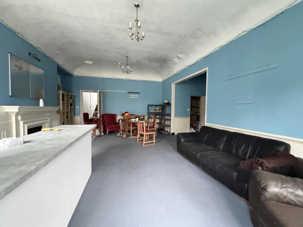 Lot: 11 - FORMER TWENTY-SIX BEDROOM CARE HOME - Recreational Room